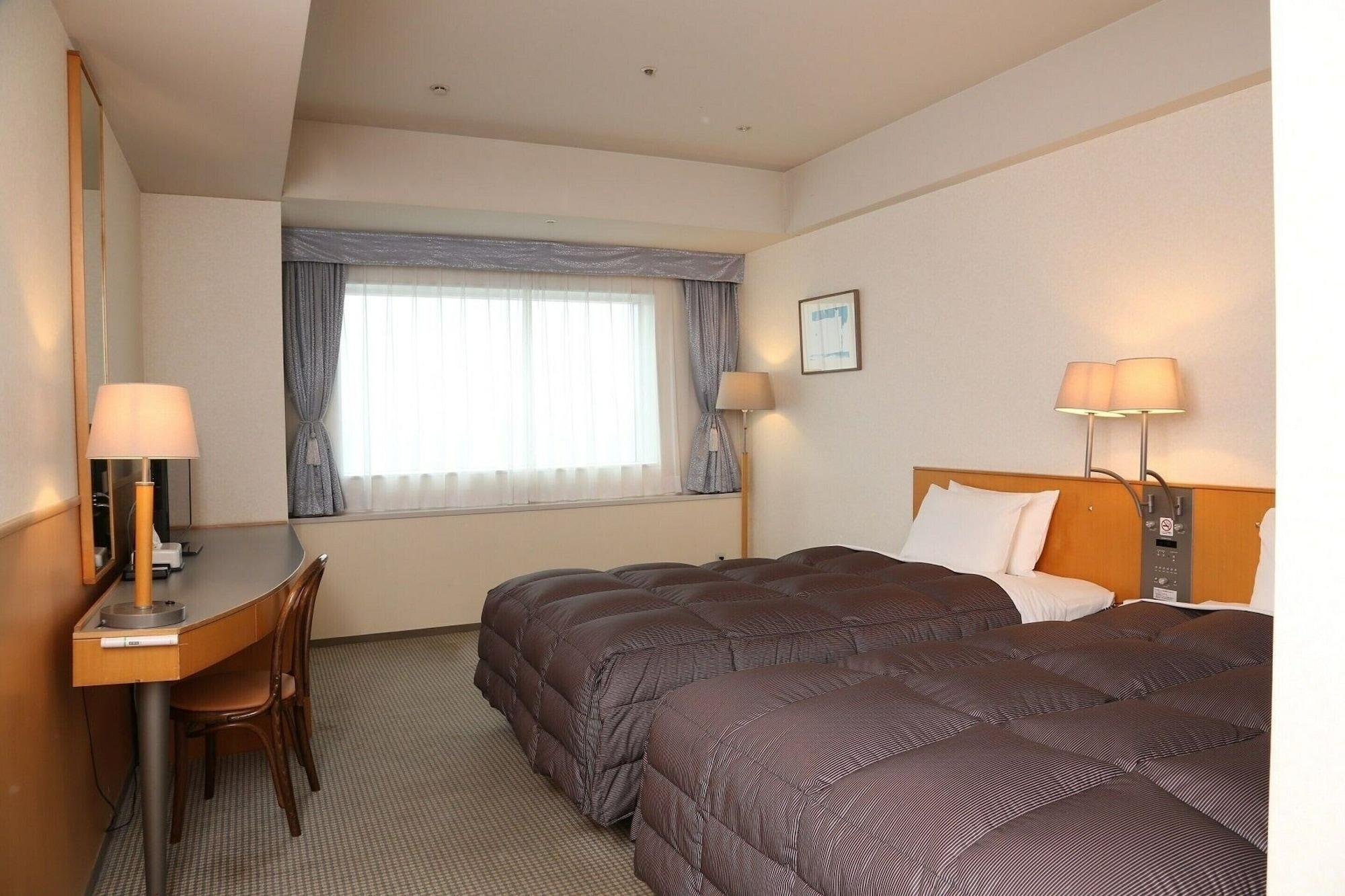 Yokohama Techno Tower Hotel Eksteriør bilde