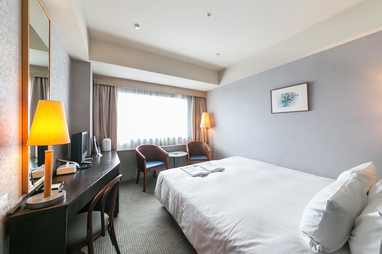 Yokohama Techno Tower Hotel Eksteriør bilde