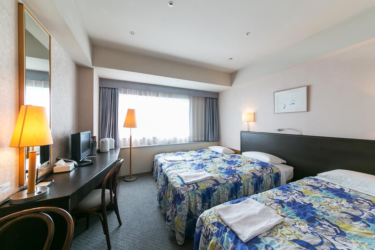 Yokohama Techno Tower Hotel Eksteriør bilde